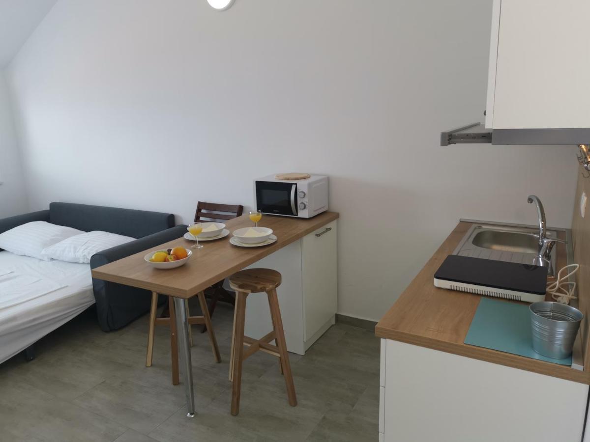 Apartments Zina ล็อควา โรโกซนิตซา ภายนอก รูปภาพ