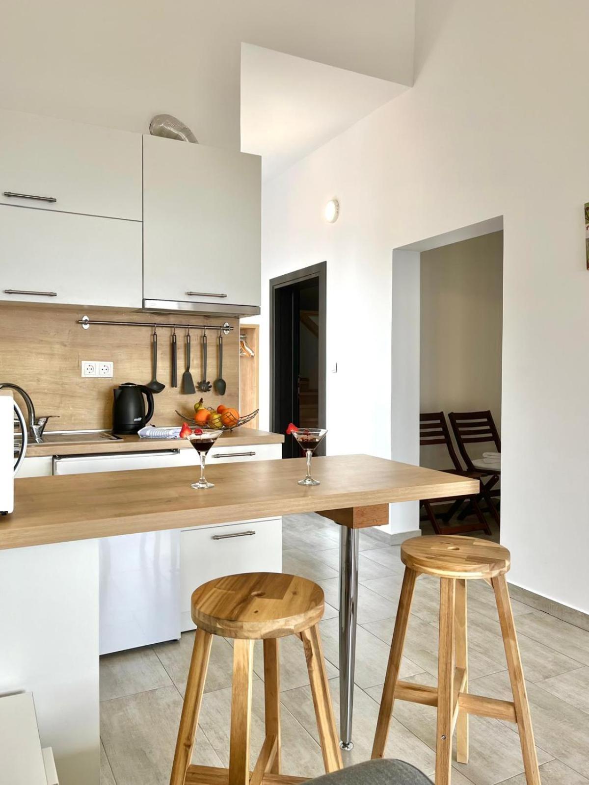 Apartments Zina ล็อควา โรโกซนิตซา ภายนอก รูปภาพ